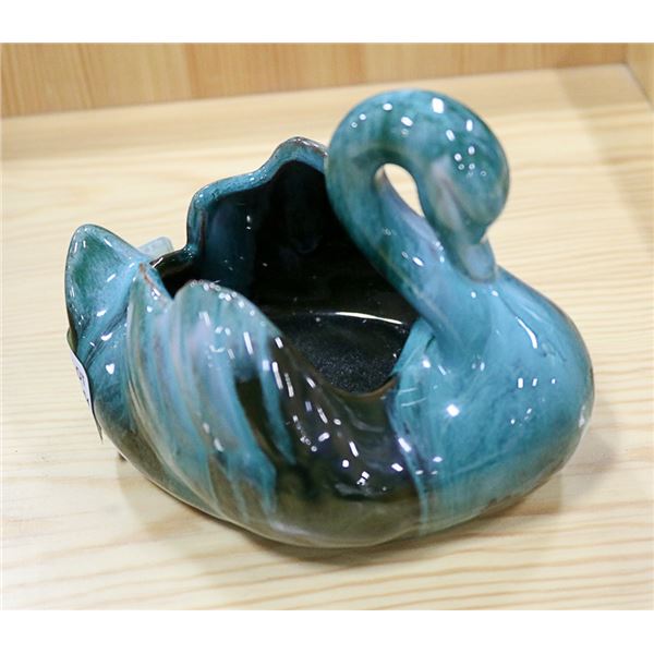 VINTAGE BLUE MOUNTAIN POTTERY SWAN