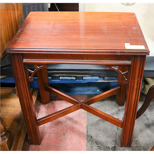 WOODEN SIDE TABLE 21" INCHES  X 19.5" INCHES