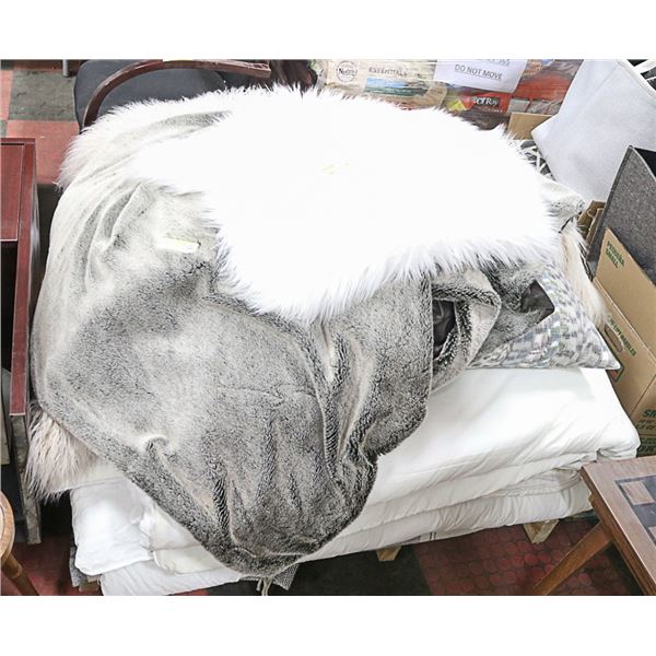 PALLET OF SHOWHOME BEDDING