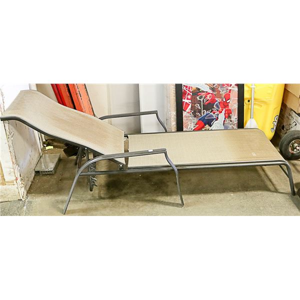 PATIO LOUNGE CHAIR