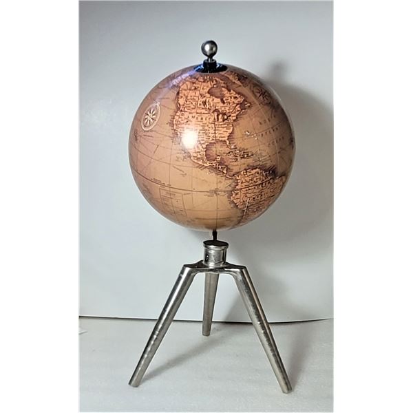 28)  VINTAGE TABLE TOP GLOBE, APPROX 8"