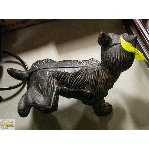 METAL ORNAMETAL DOG SCULPTURE