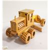 Image 2 : HAND CRAFTED WOODEN GRADER TOY