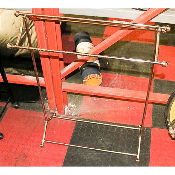 HEAVY METAL BLANKET TOWEL RACK