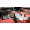 Image 1 : AQUARIUM WITH LIGHT,FLAT OF ACCESSORIES,FROGS,ETC