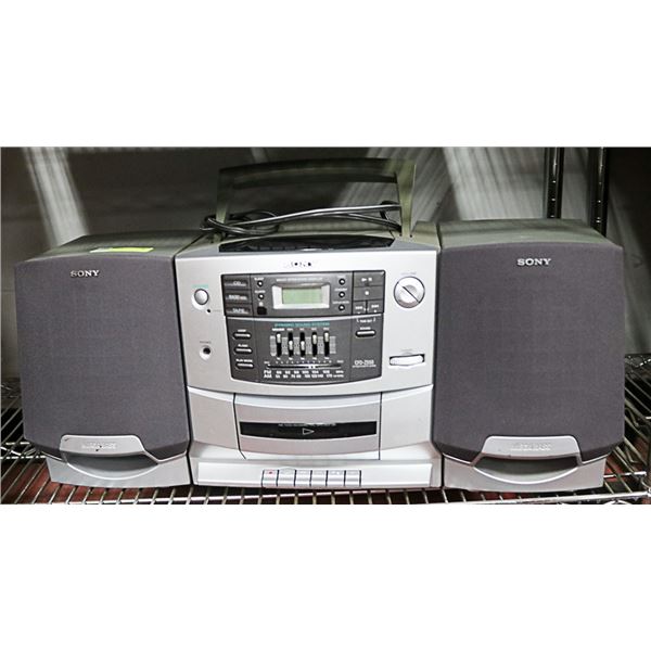 SONY GHETTO BLASTER CD RADIO TAPE PLAYER
