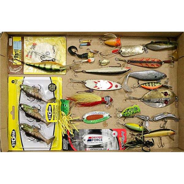 LOT OF FISHING LURES
