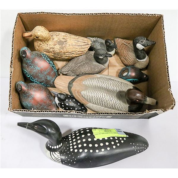 LOT OF ORNAMENTAL BIRDS