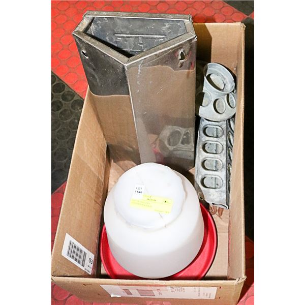 LOT OF POULTRY FEEDERS/WATERER