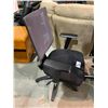 Image 2 : ROLLING OFFICE CHAIR