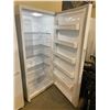 Image 2 : FRIGIDAIRE STANDING FREEZER MODEL FFFH20F3WW0 VISIBLE DAMAGE