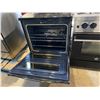 Image 4 : SAMSUNG INDUCTION STOVE WITH CONVECTION OVEN