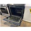 Image 3 : KENMORE INDUCTION STOVE WITH CONVECTION OVEN MISSING OVEN TRAY