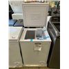 Image 2 : INSIGNIA 3.5CU FT CHEST FREEZER
