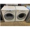 Image 1 : WHIRLPOOL DUET SPORT DRYER & DUETS SPORT WASHER