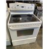 Image 1 : FRIGIDAIRE GALLERY INDUCTION STOVE WITH CONVECTION OVEN