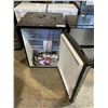 Image 2 : INSIGNIA BEVERAGE DISPENSER MAY NEED REPAIRS AND OR MISSING PIECES