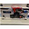 Image 2 : DELTA 6" VARIABLE SPEED BENCH JOINTER MODEL JT160