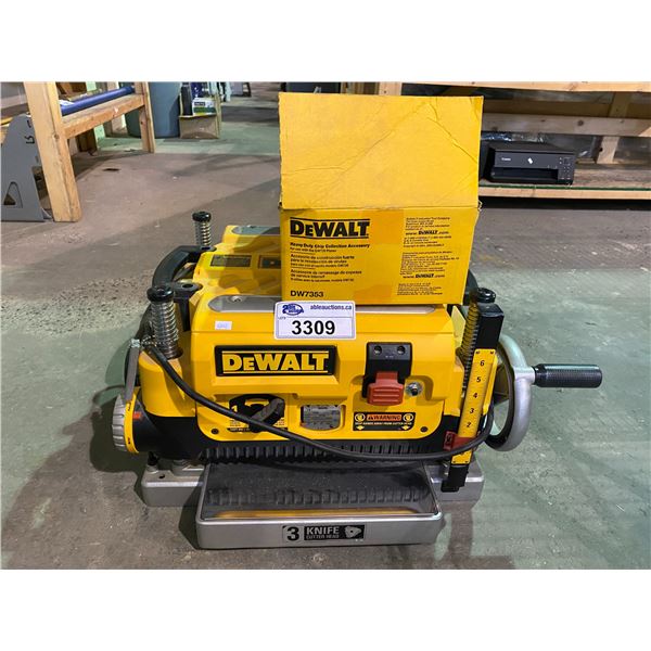 DEWALT 13' THICKNESS PLANER 120V MODEL DW735