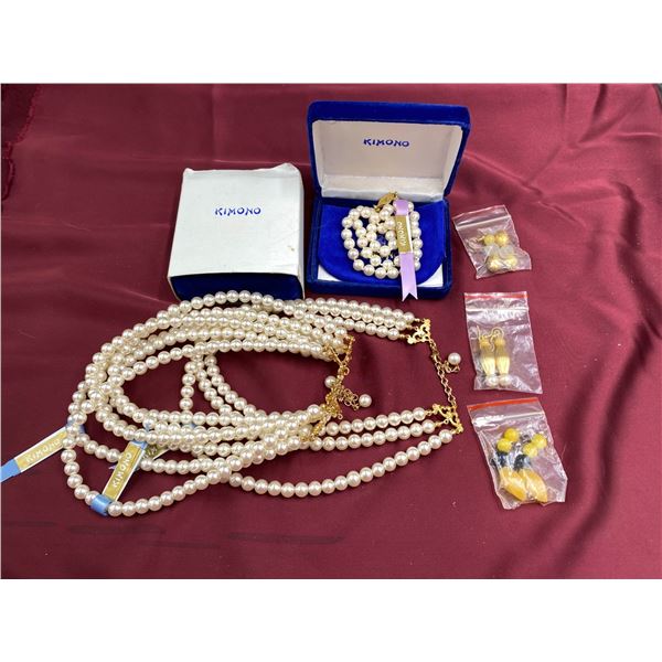 5 LISA KAO "KIMONO" COLLECTION PEARL NECKLACES AND 3 EARRINGS