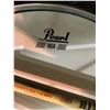 Image 2 : PEARL SNARE DRUM 14" WITH BLACK TRAVELLING CASE & 2 DRUMSTICKS