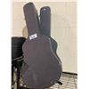 Image 1 : 2 HARD SHELL GUITAR CASES