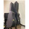 Image 2 : 2 HARD SHELL GUITAR CASES