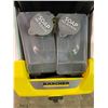 Image 2 : 2 KARCHER PRESSURE WASHERS 1900 PSI (MAY NEED REPAIR & OR MISSING PIECES)