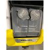 Image 2 : 2 KARCHER PRESSURE WASHERS 1900 PSI (MAY NEED REPAIR & OR MISSING PIECES)