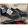 Image 2 : NEW IN BOX WORKLOAD SIZE 12 STEEL TOE SHOES