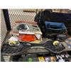 Image 2 : PORTABLE CHARCOAL GRILL, SWIVELBOARD, FAMILY FISHING ROD, TENNIS RACKET, CAMCORDER