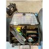 Image 2 : PLANO GUIDE SERIES FISHING TACKLE BOX WITH CONTENTS