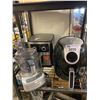 Image 1 : 2 INSIGNIA AIR FRYERS &  CUISINART BLENDER