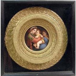 A BOXED HANDPAINTED POLYCHROME-DECORATED PORCELAIN PLAQUE