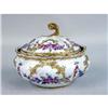 Image 4 : A POLYCHROME-DECORATED PARCEL-GILT PORCELAIN TEA SERVICE