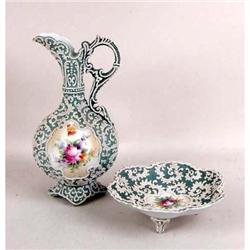 A GREEN PORCELAIN EWER