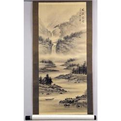 A CHINESE WALL SCROLL PAINTED ON SILK EN GRISAILLE