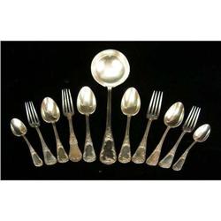 A FRENCH SILVER PARTIAL FLATWARE SERVICE