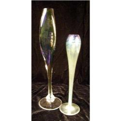 AN AMETHYST AND COLORLESS GLASS BUD VASE