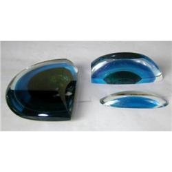 A COLORED ART GLASS SCULPTURE