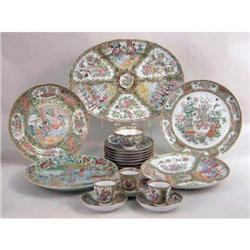 A GROUP OF ROSE MEDALLION EXPORT PORCELAIN DINNERWARE
