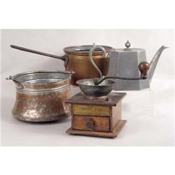 ASSORTED KITCHEN ITEMS