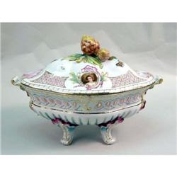 A MEISSEN ROCOCO QUATREFOIL TUREEN AND COVER