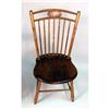 Image 5 : A GROUP OF FIVE AMERICAN COUNTRY SPINDLE BACK CHAIRS