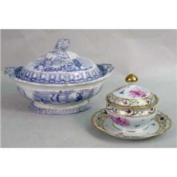 A DAVENPORT ENGLAND STAFFORDSHIRE TRANSFER DECORATED COVERED TUREEN