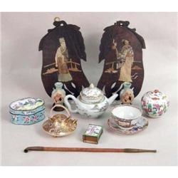 A GROUP OF ORIENTAL DECORATIVE ITEMS