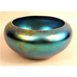 A STEUBEN BLUE IRIDESCENT GLASS AURENE CENTER BOWL