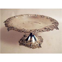 A TIFFANY & CO. STERLING SILVER CAKE STAND