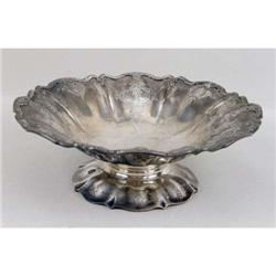 A GORHAM STERLING SILVER CIRCULAR FOOTED CENTERPIECE BOWL