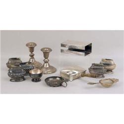 A GROUP OF SILVER PLATED TABLE ARTICLES